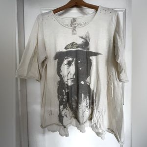 Magnolia Pearl t shirt